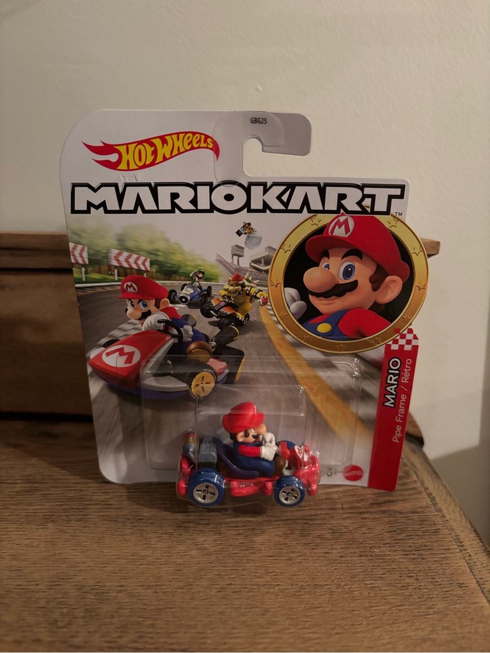 NEW Mattel HDB34 Hot Wheels 1:64 Mario Kart MARIO Pipe Frame DieCast Car